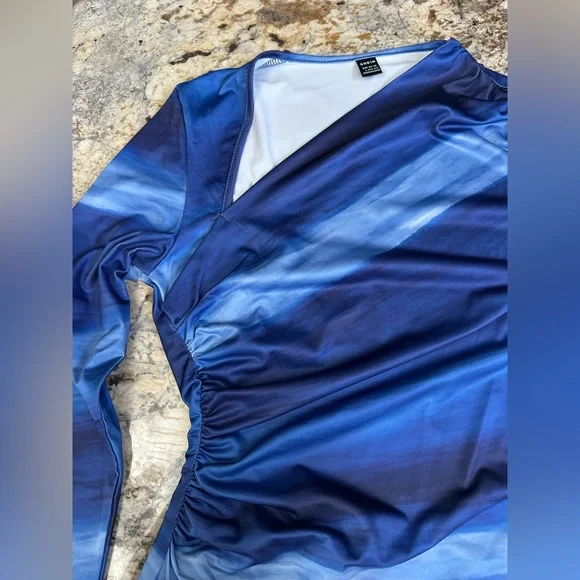 SHEIN sz LG multi blue tone asymmetrical long sleeve T-shirt top shirt NWOT - Picture 5 of 8